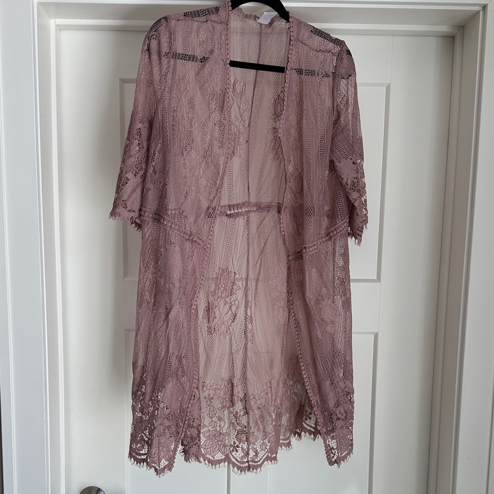 No Boundaries Lace Robe in Dusty Pink